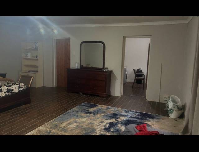 3 BEDROOM FREEHOLD FOR SALE IN EASTWOOD